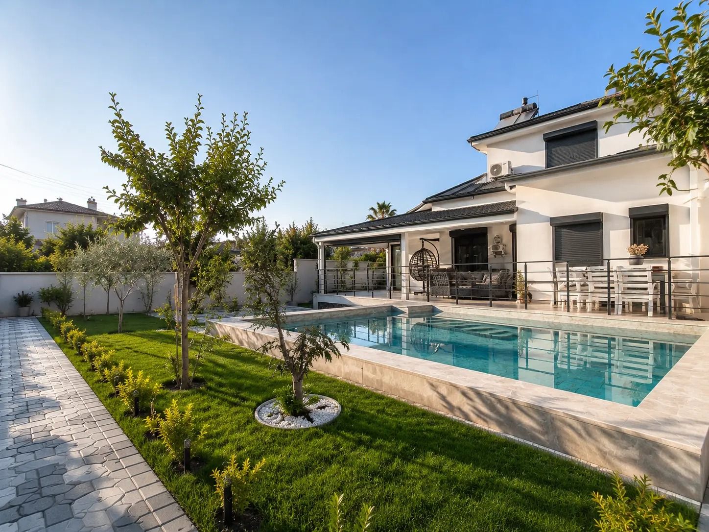 Cenan House — image 2